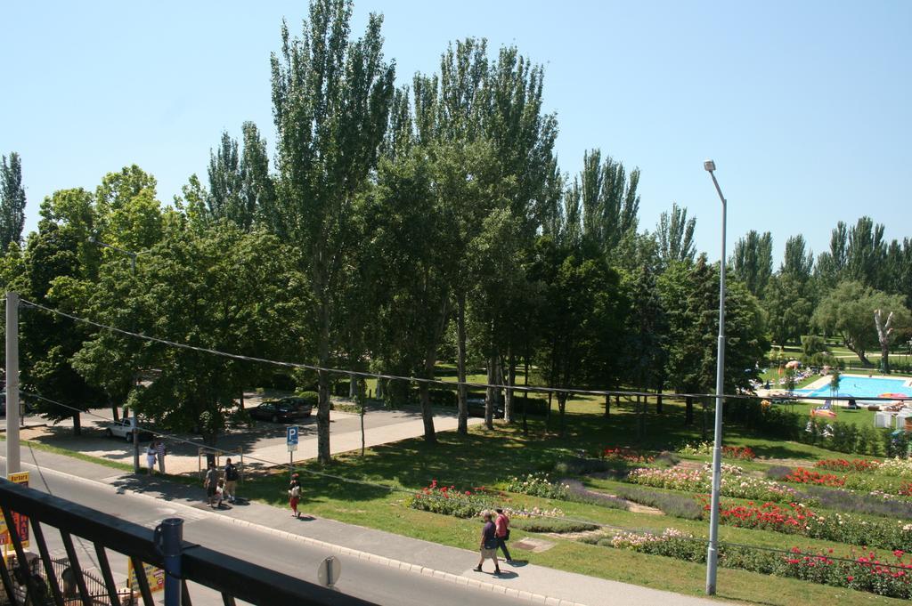 Апартаменти Barbara Vendeghaz Балатонфюред Екстер'єр фото